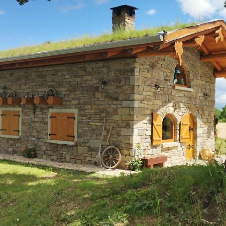 Cabana Casa De Piatra, De La Mara Deseşti Exterior foto