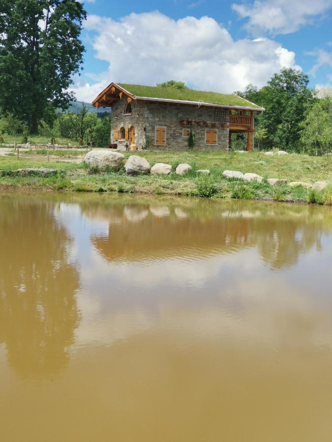 Cabana Casa De Piatra, De La Mara Deseşti Exterior foto
