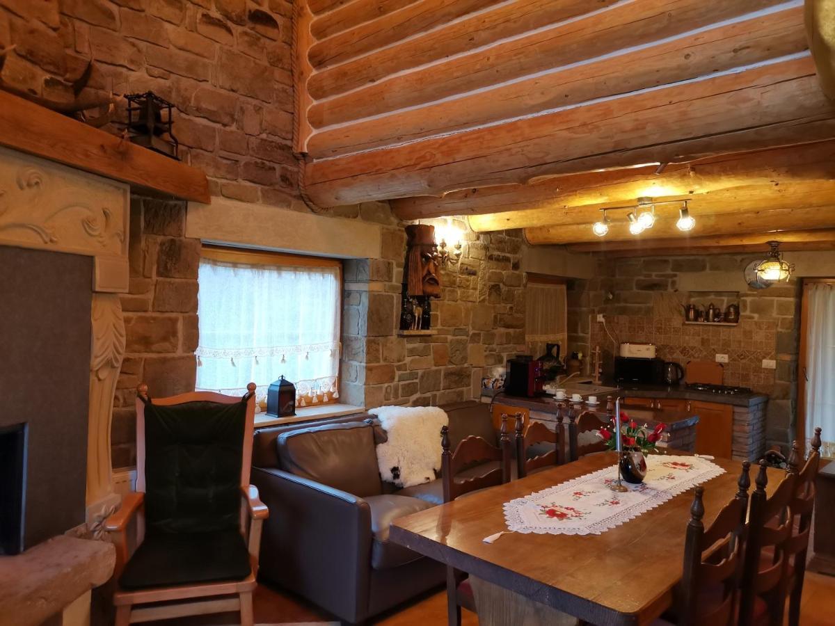 Cabana Casa De Piatra, De La Mara Deseşti Exterior foto