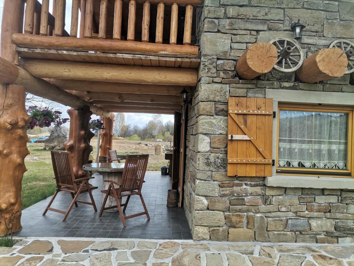 Cabana Casa De Piatra, De La Mara Deseşti Exterior foto