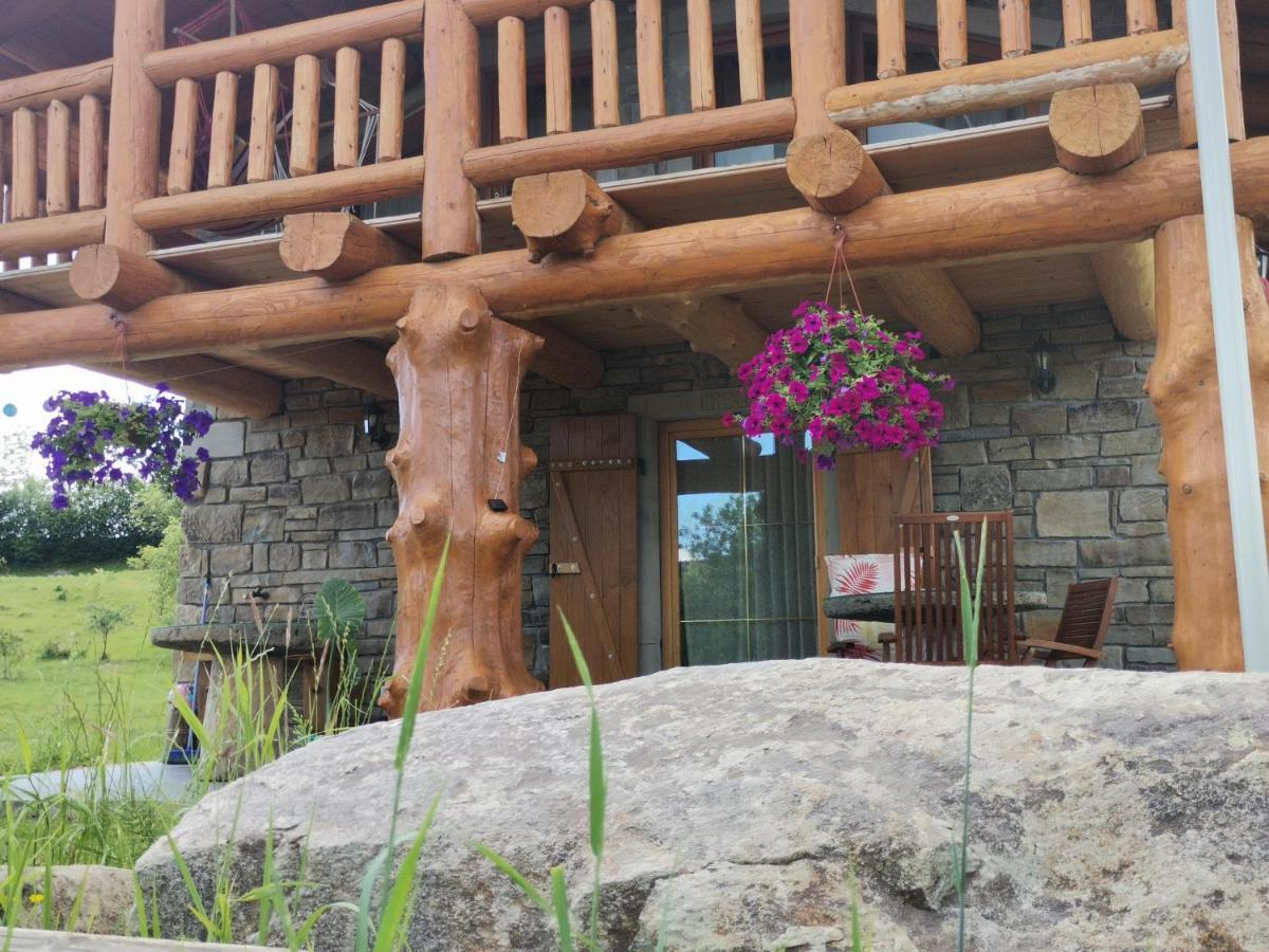 Cabana Casa De Piatra, De La Mara Deseşti Exterior foto
